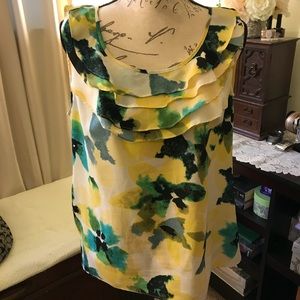 Sleeveless ruffle blouse